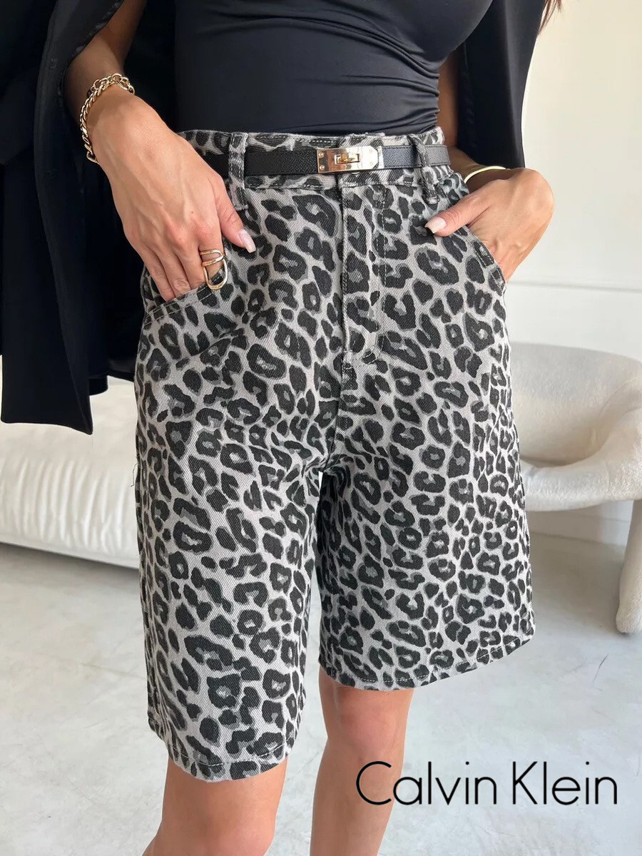 שורט ג׳ינס בסגנון CALVIN KLEIN