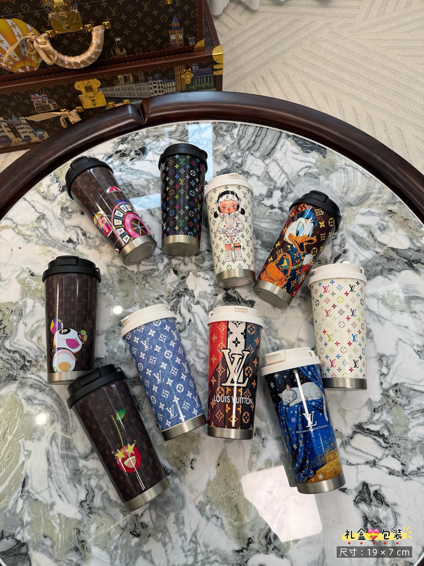 כוס תרמית בסגנון Louis Vuitton