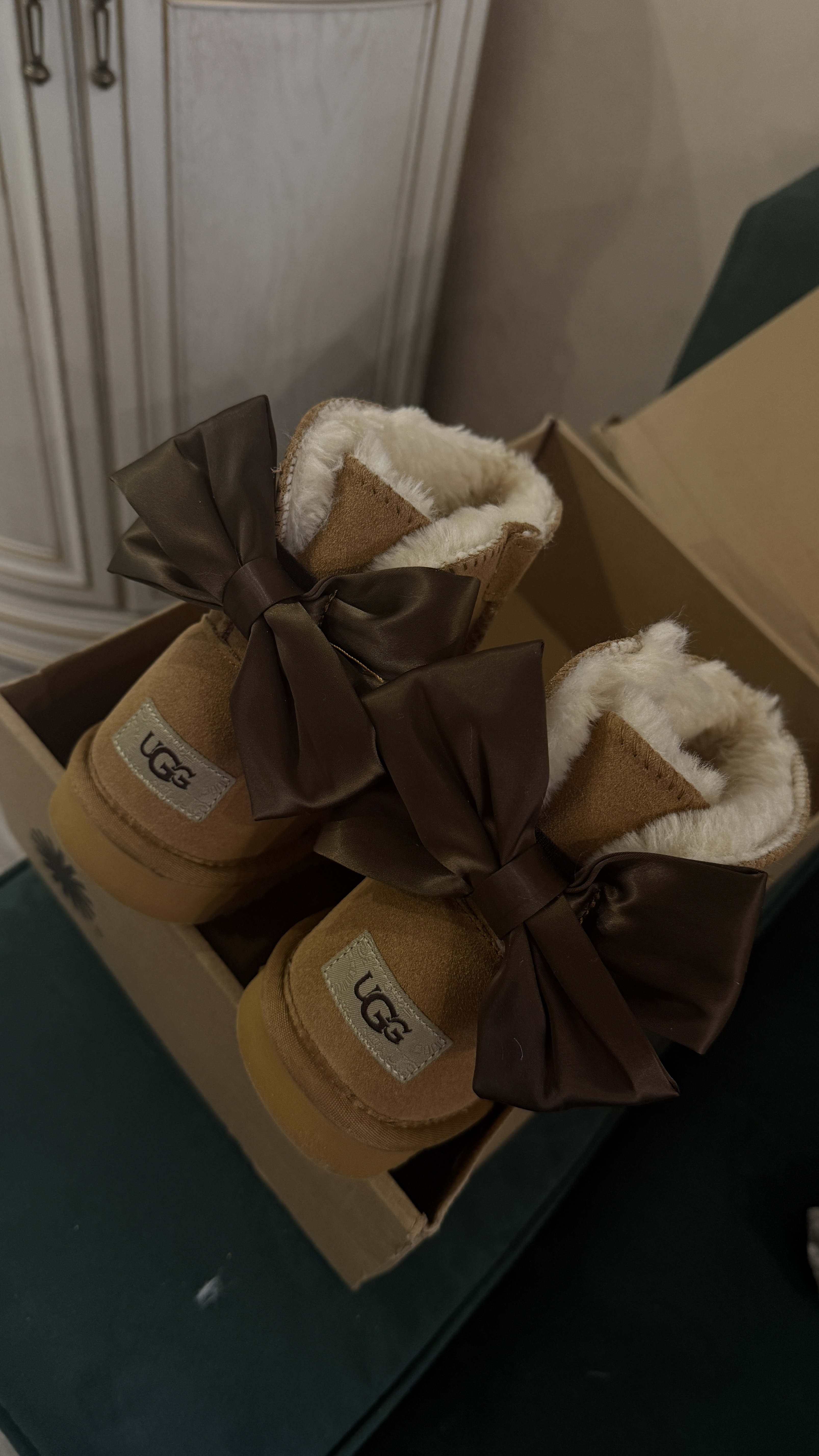 רקע AligaliFinds 1