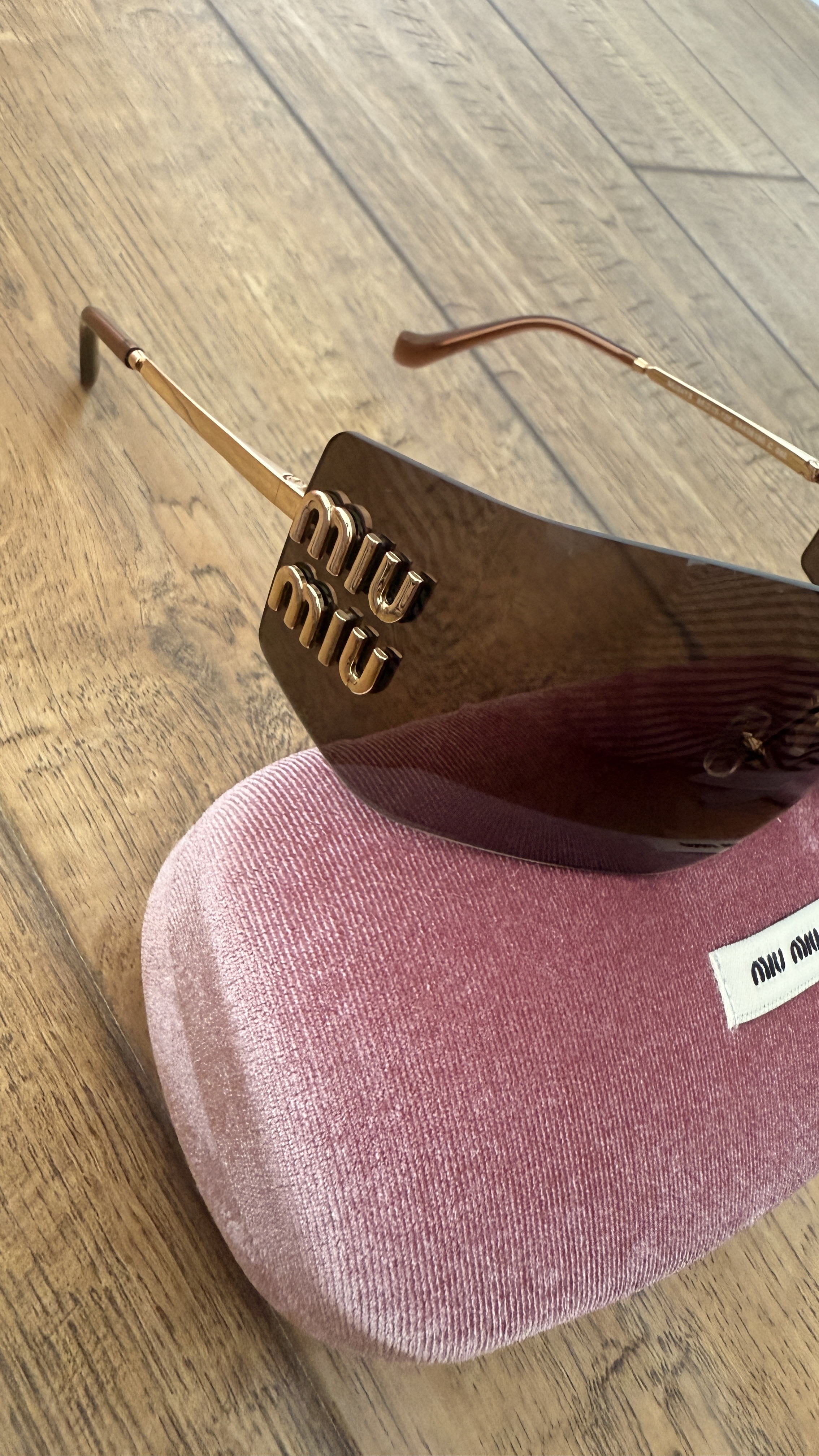 רקע AligaliFinds 14